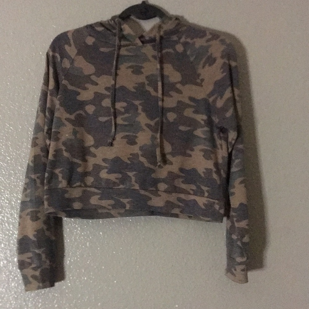 camp cropped hoodie